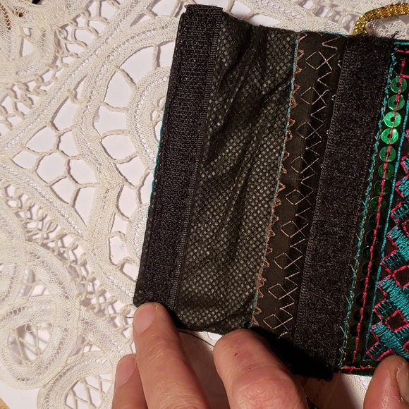 Middle Eastern sequined small purse - Picture 4 of 4